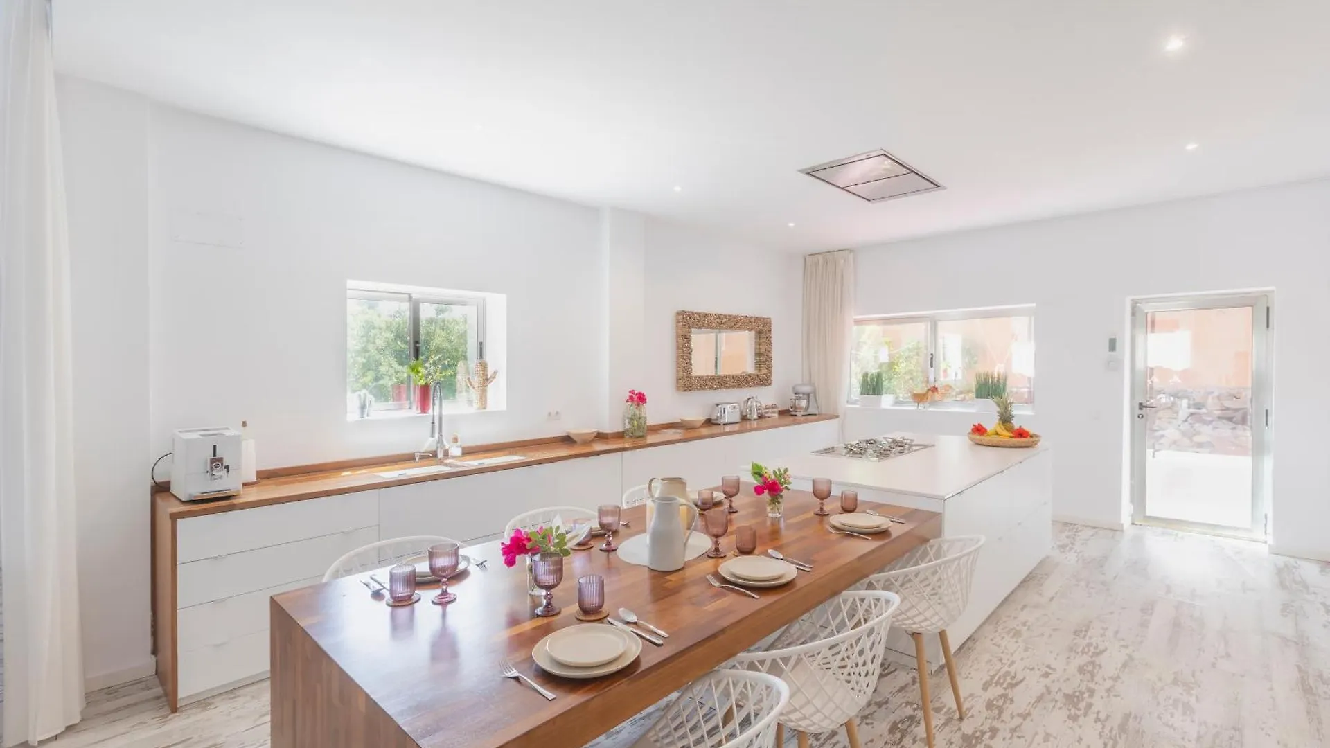 Luxury Villa Kaya Estepona 0*,